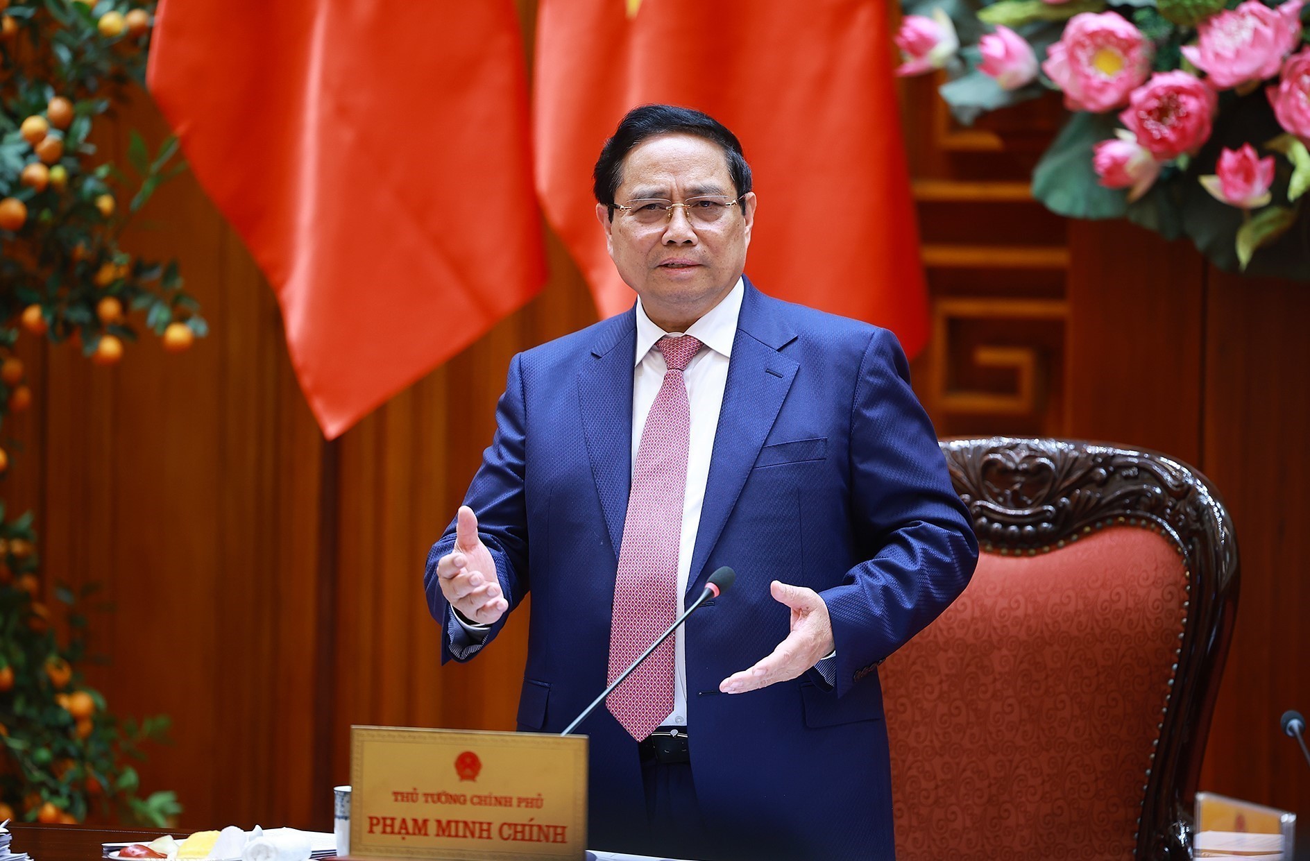 팜 밍 찡 총리, 10%대 성장목표로 거시안정과 규제완화 촉구